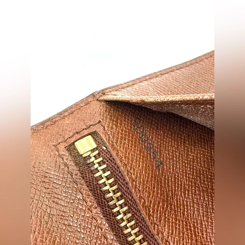 Louis Vuitton Vintage French Purse Long Wallet Kiss Lock - Picture 11 of 16